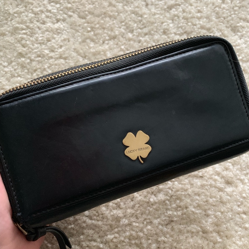 Lucky Brand Zipper Wallet